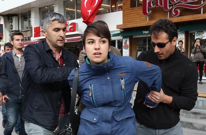 turkey-arrest-protest-teacher-purge.jpg