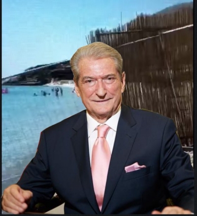 VIDEO/ Në plazhet e narkoshtetit të Edvin Mafisë privatizohet jo veten rëra edhe por edhe uji i detit!