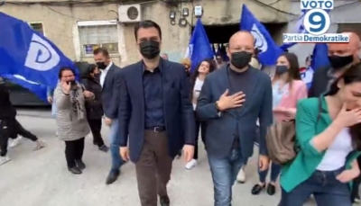 “Mezi të pritëm, na bënë me zemër me këto gjoba”, Basha pritet me entuziazëm në Njësinë 3: Amnisti për padrejtësitë