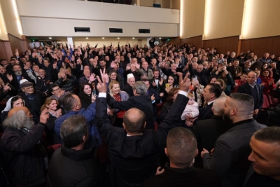 Berisha paralajmëron protesta: Sheshet s&#039;do të na zënë më, revolucioni nuk do të ndalet