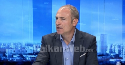 Teatri, Bumçi i përgjigjet Sorecas: S’ke asnjë rol,Rama do rrëzohet!