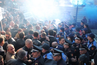 Lironi protestuesit! Në orën 11.00 protestë qytetare para Gjykatës