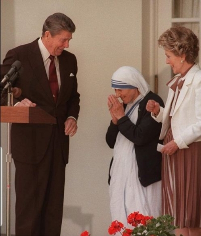 “Foto e ditës”, SHBA e përkujton në mënyrë speciale Shenjëtoren, Nënë Tereza
