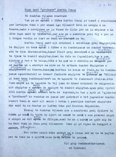 Letra që porosiste Sigurimi për të shpifur ndaj Martin Camajt. Vini re zëvendësimet e fjalëve me ato dialektore për t’u bërë të besueshme se ishte shkruar nga “kosovarët”