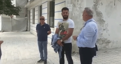 Protesta për Teatrin, demokratët nisen drejt Tiranës, kreu i degës së PD: Edhe sot po na pengon policia