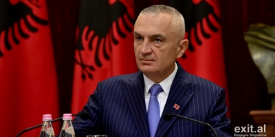 'Krijon tension kushtetues'/ Meta i kthen Kuvendit ligjin 'Për proceset kalimtare të pronësisë'