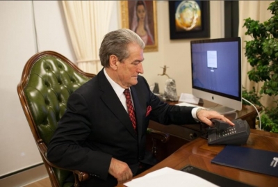 Dy drejtorë të Ramës burgosen në Spanjë, vodhën shtëpinë e Benzema