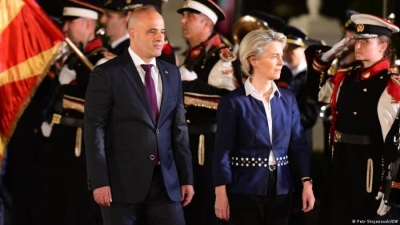 Mesazhet e Von der Leyen në Shkup, para nisjes për Prishtinë, Tiranë, Podgoricë, Sarajevë dhe Beograd