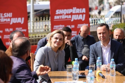 Kryemadhi prezanton kandidatin në Belsh: Nëse ne nuk do të mbajmë një nga premtimet tona, nuk do të kërkoj më vota për LSI-në