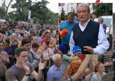 'Ta shporrim narkodiktatorin'/ Berisha thirrje shqiptarëve: Në 17:30 të gjithë në këmbë