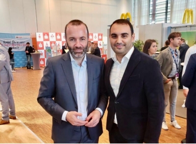 Këlliçi takim me kreun e grupit parlamentar të PPE, diskutohet për rrugën drejt BE