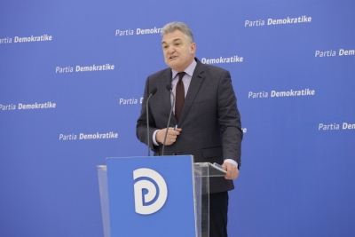 Kushtetutë apo diktat…