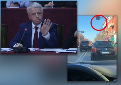 FOTO/ A do t'ja bëjë Sandër Lleshi edhe Ardi Veliut 'testin e idiotit'?