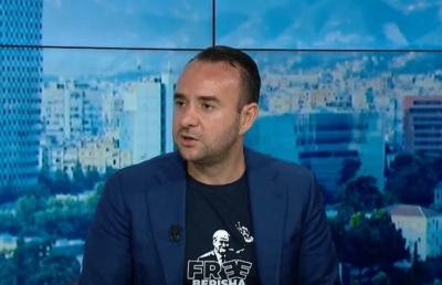 Balliu: Policia sot ka mision të sulmojë protestuesit, jo krimin! Nuk shkel te &#039;durim bamërat&#039;, as te &#039;bajrat&#039;!