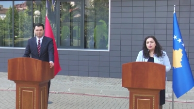 Takimi me Vjosa Osmanin/Basha:Ndihma më e mirë e Shqipërisë është respektimi i integritetit territorial të Kosovës.