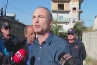 Aldo Bumçi pranë banorëve në Shkozë: Diktaturë e një personi të vetëm, duhet rrëzuar sa më parë