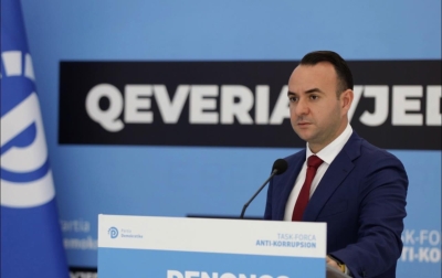 Balliu: O me Shqipërinë, o me qeverinë.