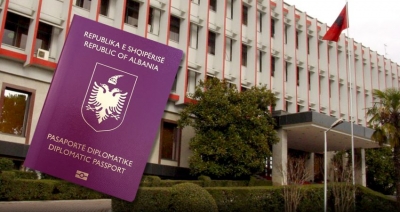 Vasili: "Heqja e pasaportave diplomatike për heronjtë e Kombetares Kuq e Zi, turp dhe marrëzi!