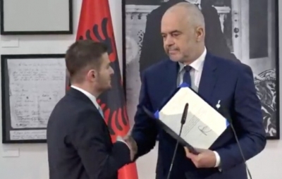 Faqezinj të pacipë, duhen rrëzuar sa më parë/ Deputeti “shpërthen” ndaj Rilindjes