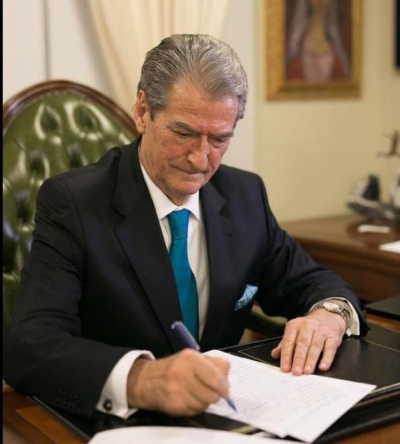 Ndrikulla që fsheh vjedhjet me koncesionet: Kontrata sekrete me miliarda për baxhanakun e Edvinit, Don Agaçion dhe bandën