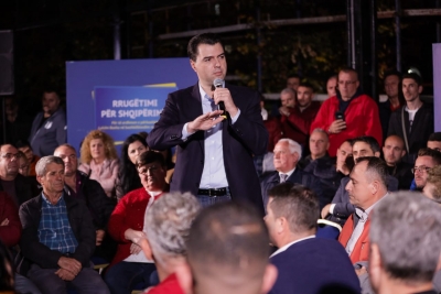 Basha për Shëndetësinë: 1200 euro rrogë për mjekët si edhe shpërblim për të ndalur hemoragjinë e ikjes