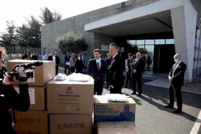 “100 mijë maska e 5 mijë veshje mbrojtëse”, Meta: Faleminderit Hungarisë mike për solidaritetin dhe ndihmën në luftën kundër COVID 19