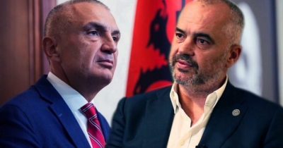 Rama paralajmëroi shkarkimin, Meta e quan ‘shashkë’. A do e dekretojë Qeverinë e re? Ja si përgjigjet kreu i shtetit