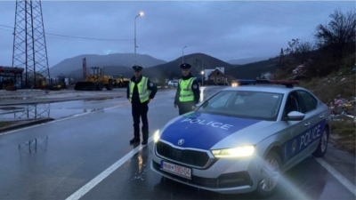 Natë e tensionuar në veri të Kosovës, shpërthime e të shtëna armësh