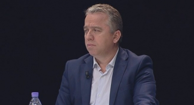 Afrim Krasniqi:Rama po investon vetëm te fshati i gjyshes dhe projektet e oligarkëve