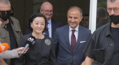 Përfundon takimi i ambasadores amerikane me anëtarët e Këshillit Politik