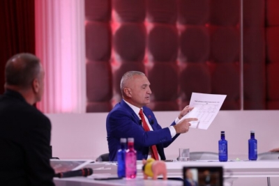 Meta publikon dokumentet: Baton Haxhiu e ka marrë shtetësinë pa u verifikuar nga SHISH