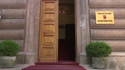 Venecia rrëzon 'grushtin e shtetit'/ Meta ka vepruar sipas Kushtetutës, qeveria jo