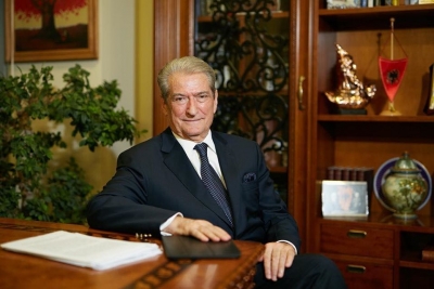 Berisha: "Maturantët të mashtruar drejt mosbindjes civile!"