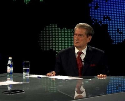 Berisha: Vala tjetër e protestave e gjen Ramën në azil