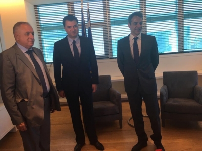 Tritan Shehu: "Këmbanat” e ndryshimit po bien shume afer nesh. Urimet me te mira per ND e Kyriakos Mitsotakis