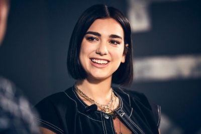 Dua Lipa vazhdon të thyejë rekorde me “New Rules”