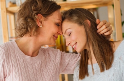 10 sinjale për të kuptuar që mamaja është mikja jote më e mirë