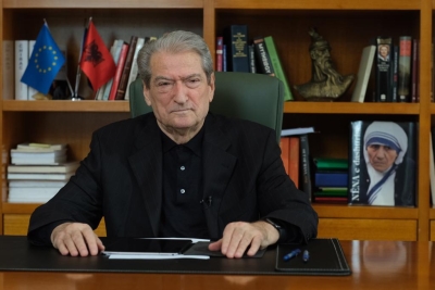 “Si do ta sillni në shina sistemin e drejtësisë?”, Berisha i përgjigjet qytetarit: Referendum popullor, bashkëpunim me partnerët ndërkombëtarë dhe komisionin e Venecias