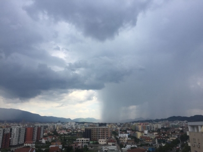 “Tornado” në Tiranë