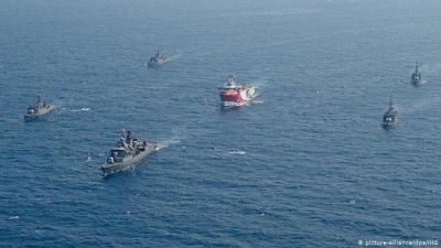 Rriten tensionet, Greqia blen avionë dhe anije ushtarake për të përforcuar mbrojtjen nga Turqia