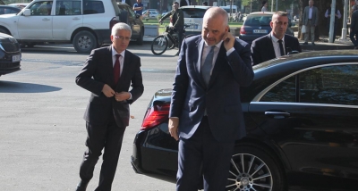 'Zhduku mos të të shoh më'/ Rama shkarkon nga detyra Lleshajn