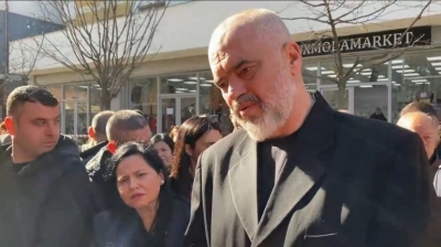 Rama tallet me banorët: Në Itali ka 15 vite që rrinë në kabina, kurse ju kërkoni....