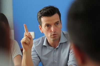 Shehaj: Rama zgjat koncesionin për makinat dhe fal miliona euro