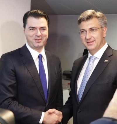 Basha uron kryeministrin Plekoviç për fitoren në zgjedhjet kroate