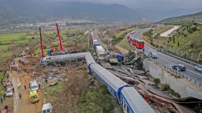 38 viktima në Greqi/ Ja pse trenat e përplasur ishin në të njëjtën linjë