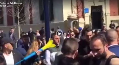 VIDEOLAJM/ Berisha publikon videon, ja si u sulmua me bojë Erion Veliaj