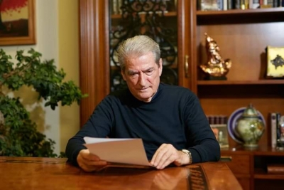 Berisha:Mbyllja e shkollave eshte urgjence per frenimin e pandemise!Ato jane sot bomba biologjike te perhapjes se pandemise.