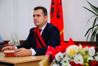 Kryebashkiaku i Mallakastrës nis betejën me drejtësinë, Olsian Çela kërkesë KQZ-së: Na sillni formularin e vetëdeklarimit