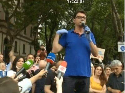 Shembja e Teatrit, Neritan Licaj: Në skemën e krimit janë kufomat e Ramës dhe e Veliajt, shpresa në zemrën tonë nuk vritet