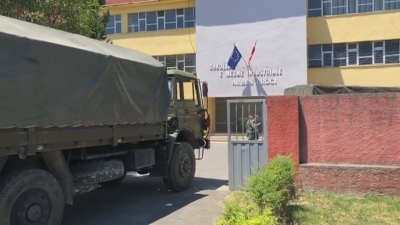 Bllokohen qendrat e votimit, Bashkia e Shkodrës kyç 100 shkolla